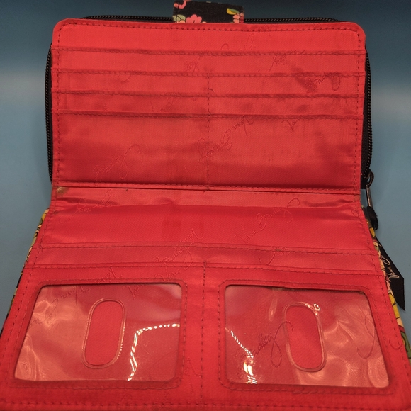 Vera Bradley Turnlock Wallet in Petal Paisley Pattern. - Picture 3 of 7